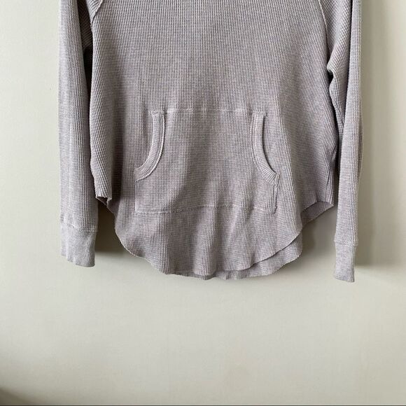 ARITZIA-TNA Waffle Knit Nevado Thermal (Small) - Picture 9 of 13